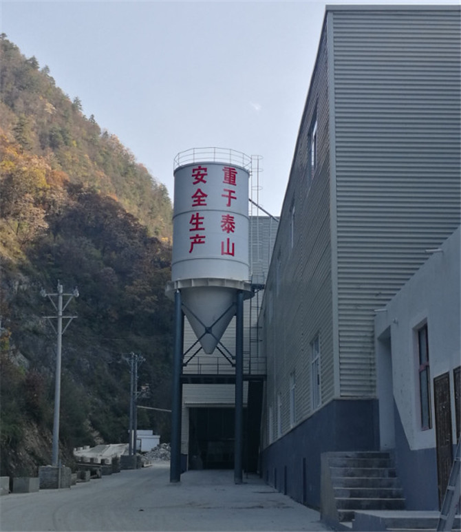 超微細重鈣粉生產(chǎn)車間 超微細重鈣粉生產(chǎn)車間